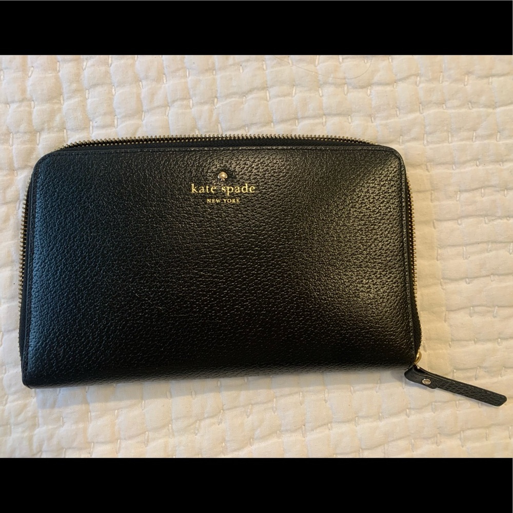 Kate Spade clutch wallet